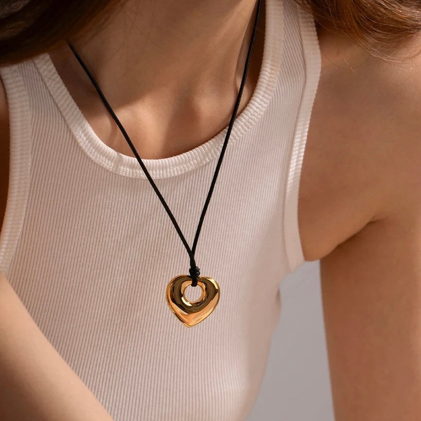 Leda Necklace