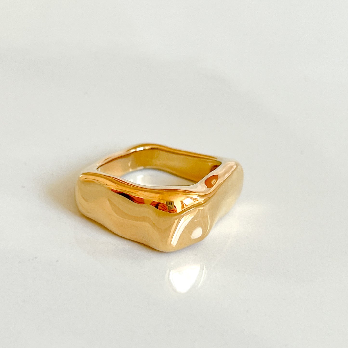 Hedwig Square Ring